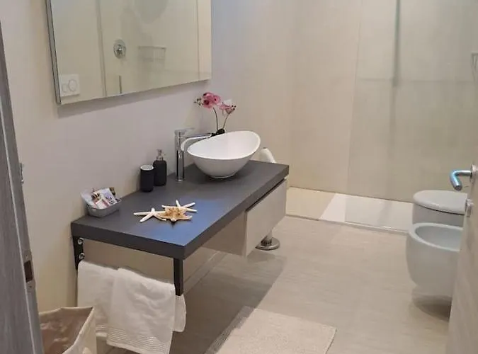 Casa Al Mare Con Parcheggio Coperto Privato Апартаменты Каттолика